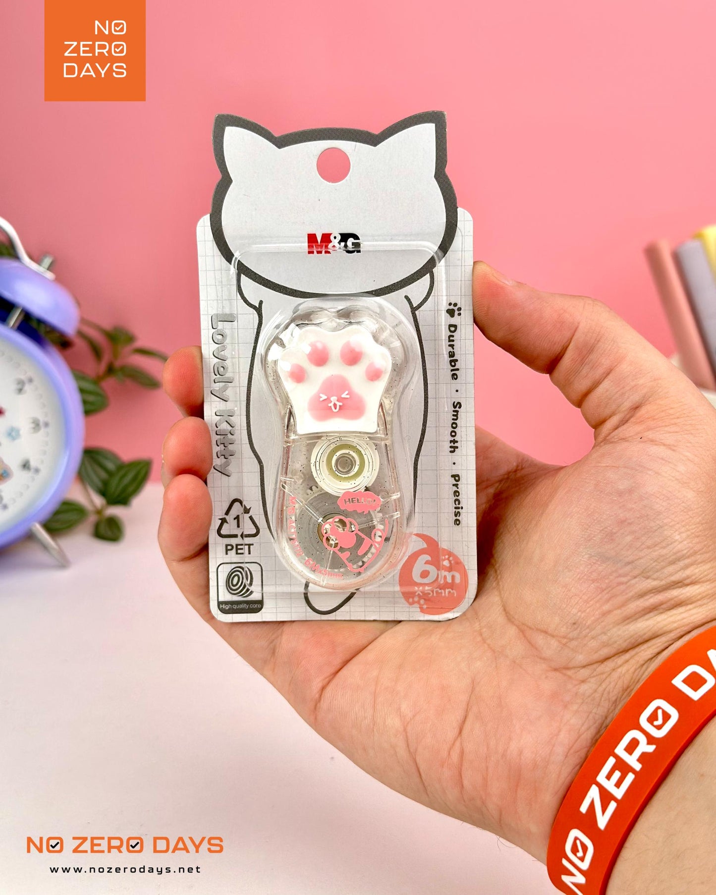 كوريكتور شريط شكل قطة ٦ م M&G - أبيض