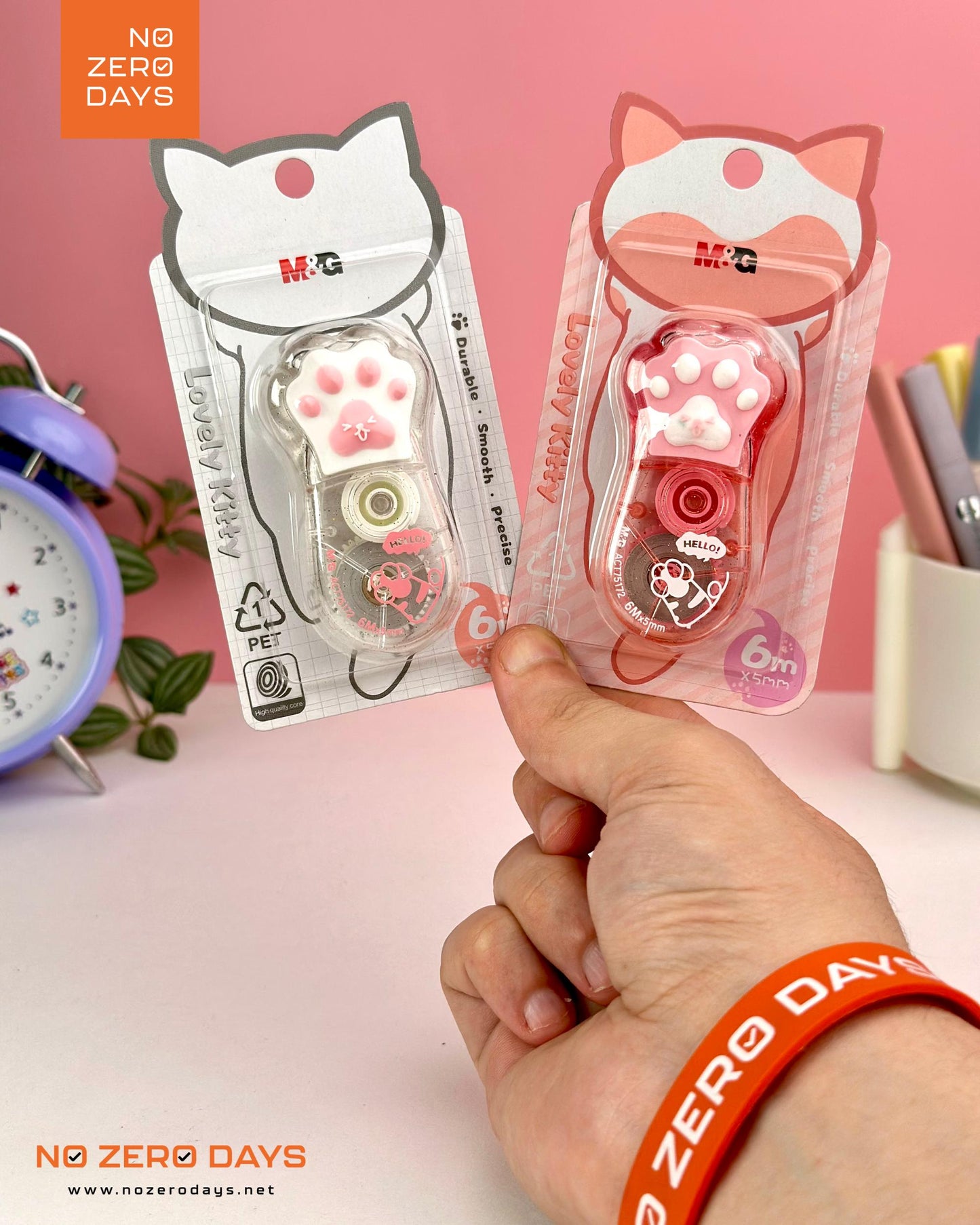 كوريكتور شريط شكل قطة ٦ م M&G - أحمر