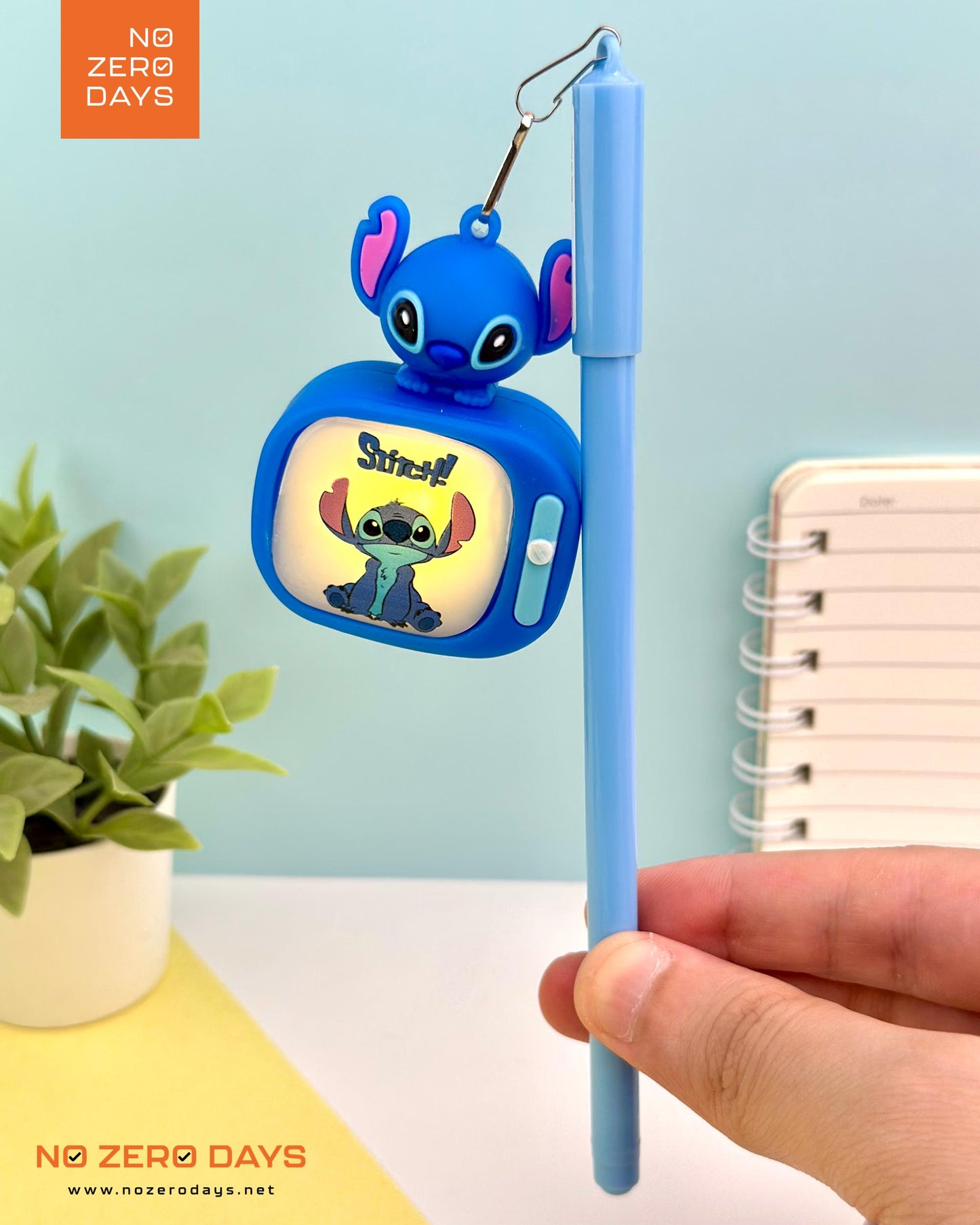 قلم ستيتش مع تلفزيون مضئ