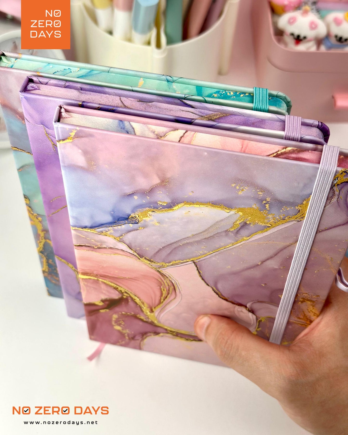 نوت بوك A5 بتصميم رخامي - بأستيك