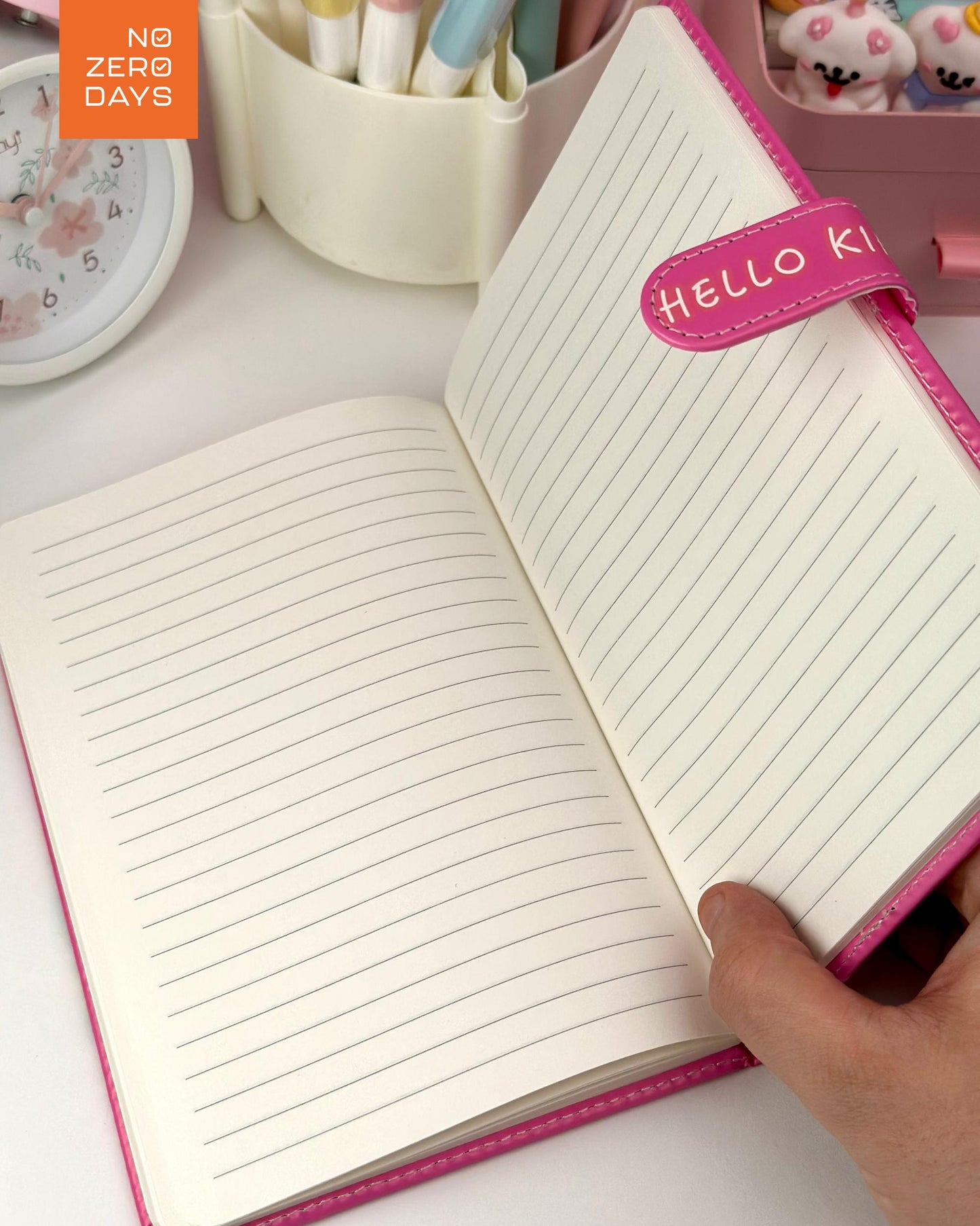 نوت بوك كيتي مغناطيس