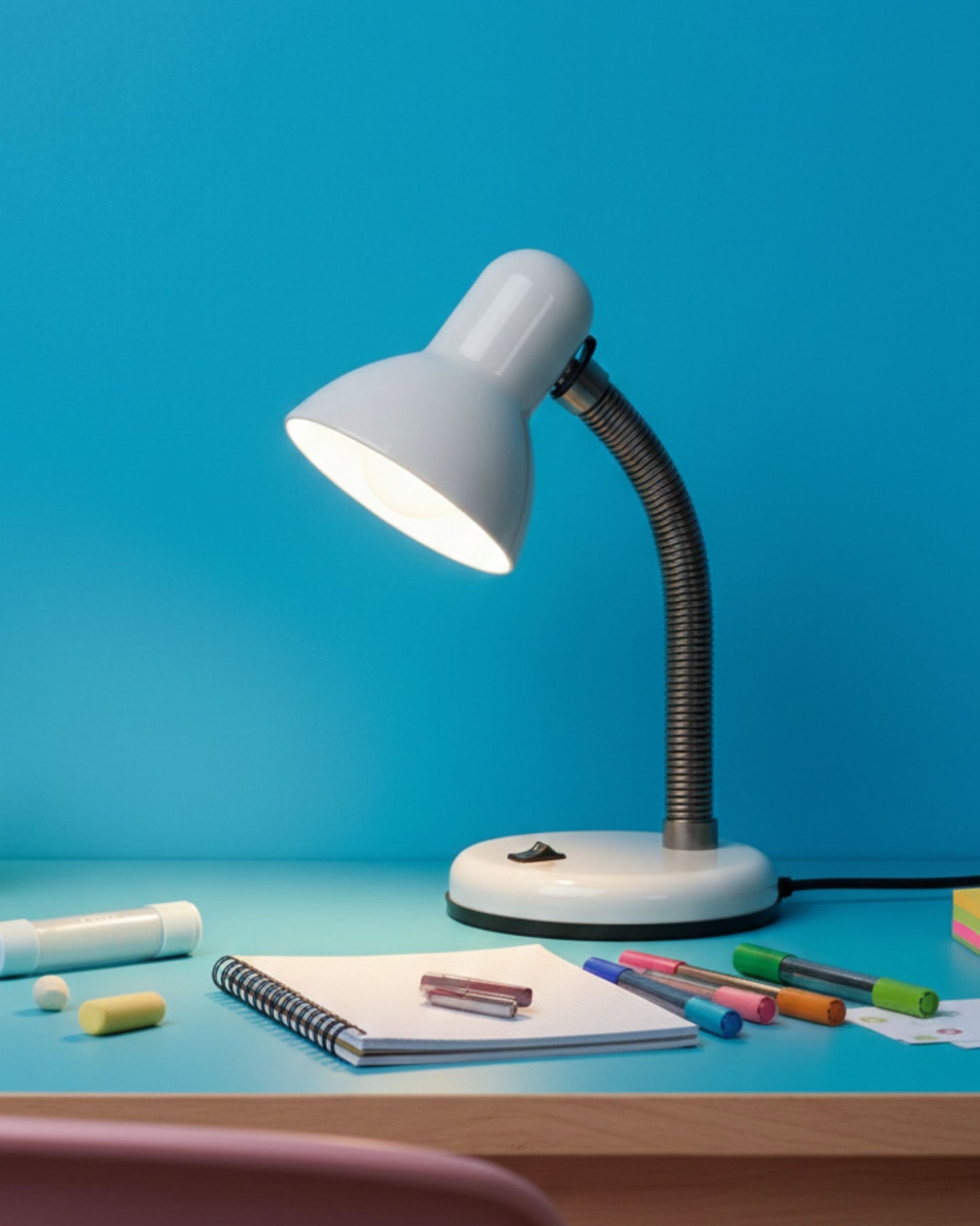 أباجورة مكتب - أبيض