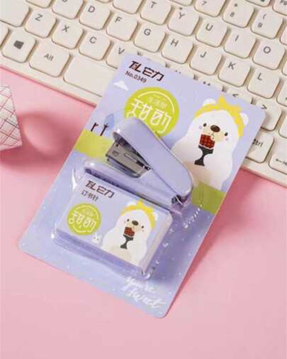 دباسة صغيرة ألوان مع علبة دبابيس - بنفسجي