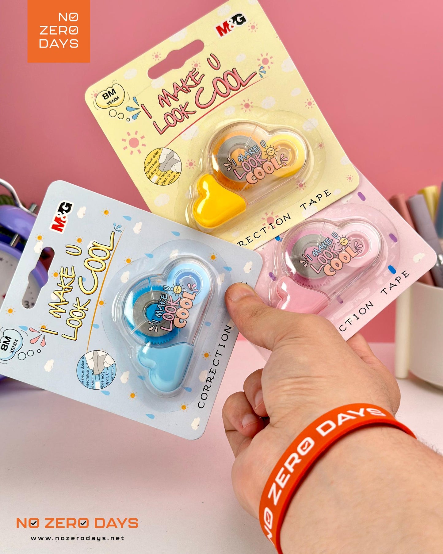 كوريكتور شريط ٨ م M&G - أحمر