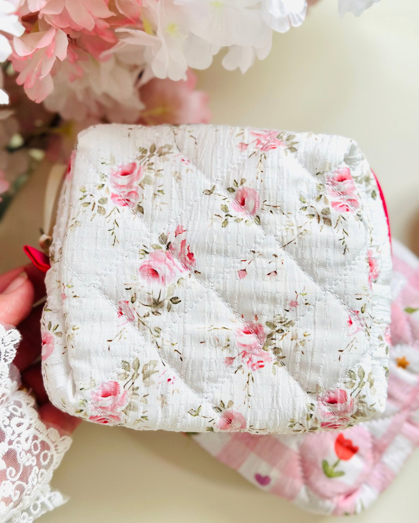 ميني باوتش مبطن - ورد