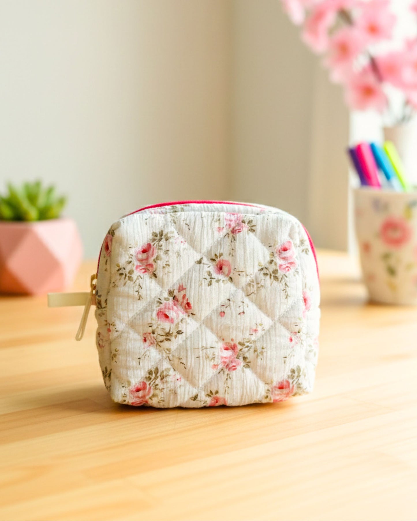 ميني باوتش مبطن - ورد