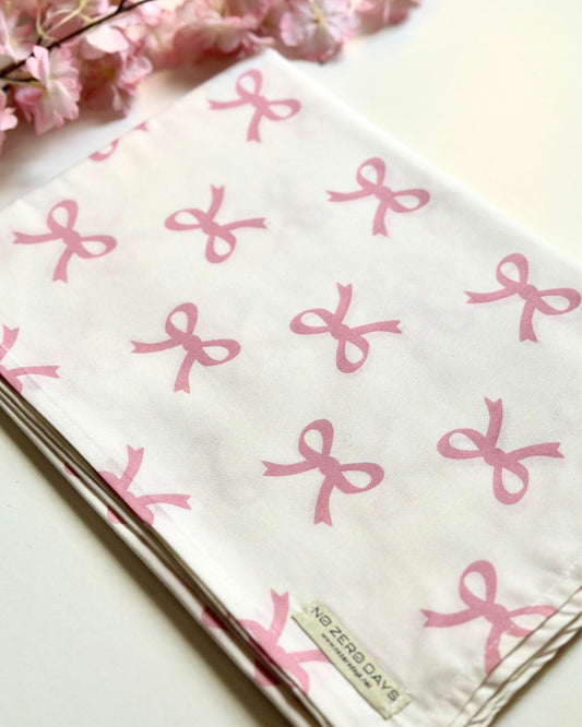 مفرش مكتب فيونكات - أبيض