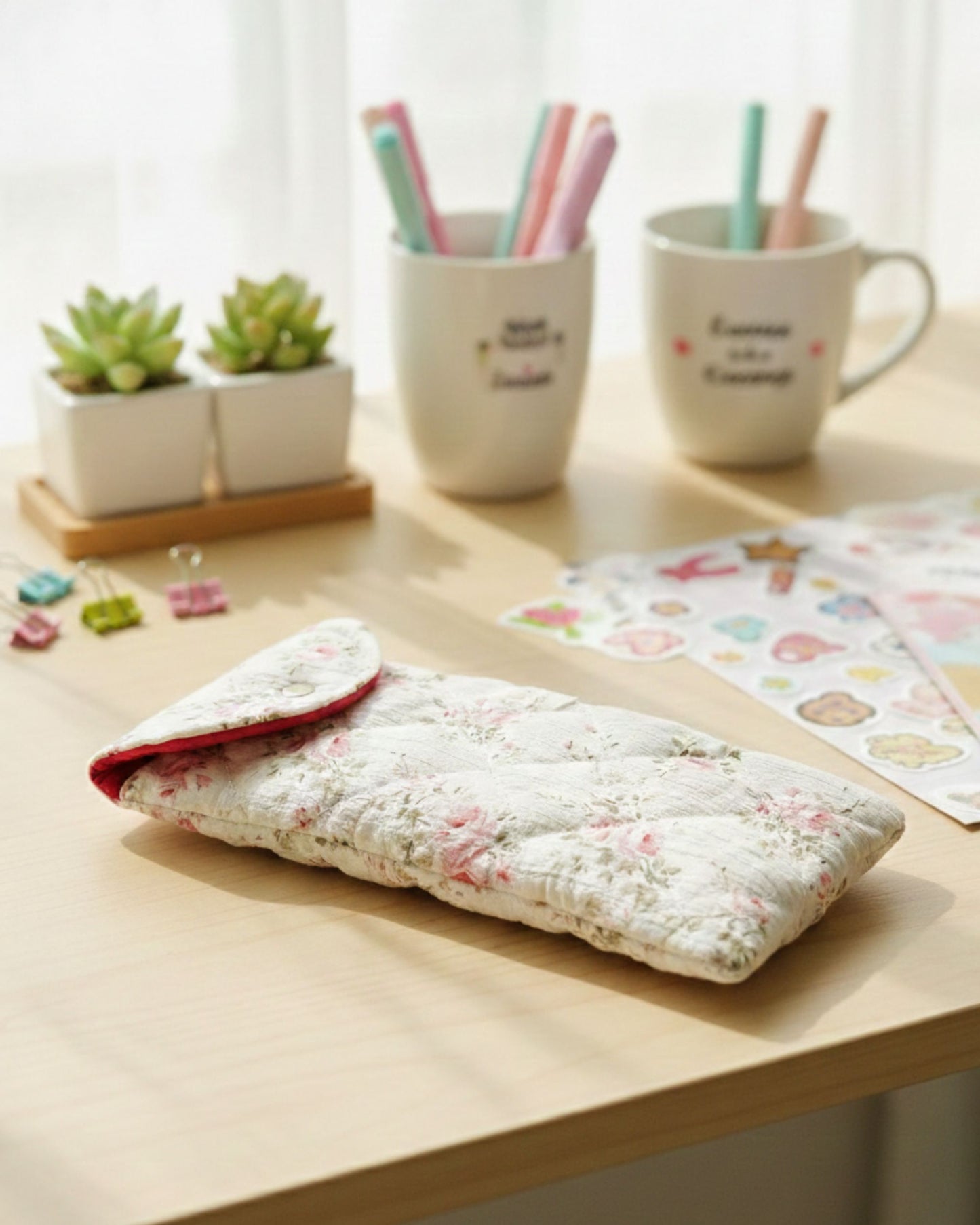 جراب نظارة مبطن - ورد