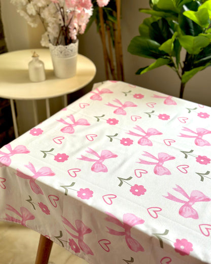 مفرش مكتب فيونكات وقلوب