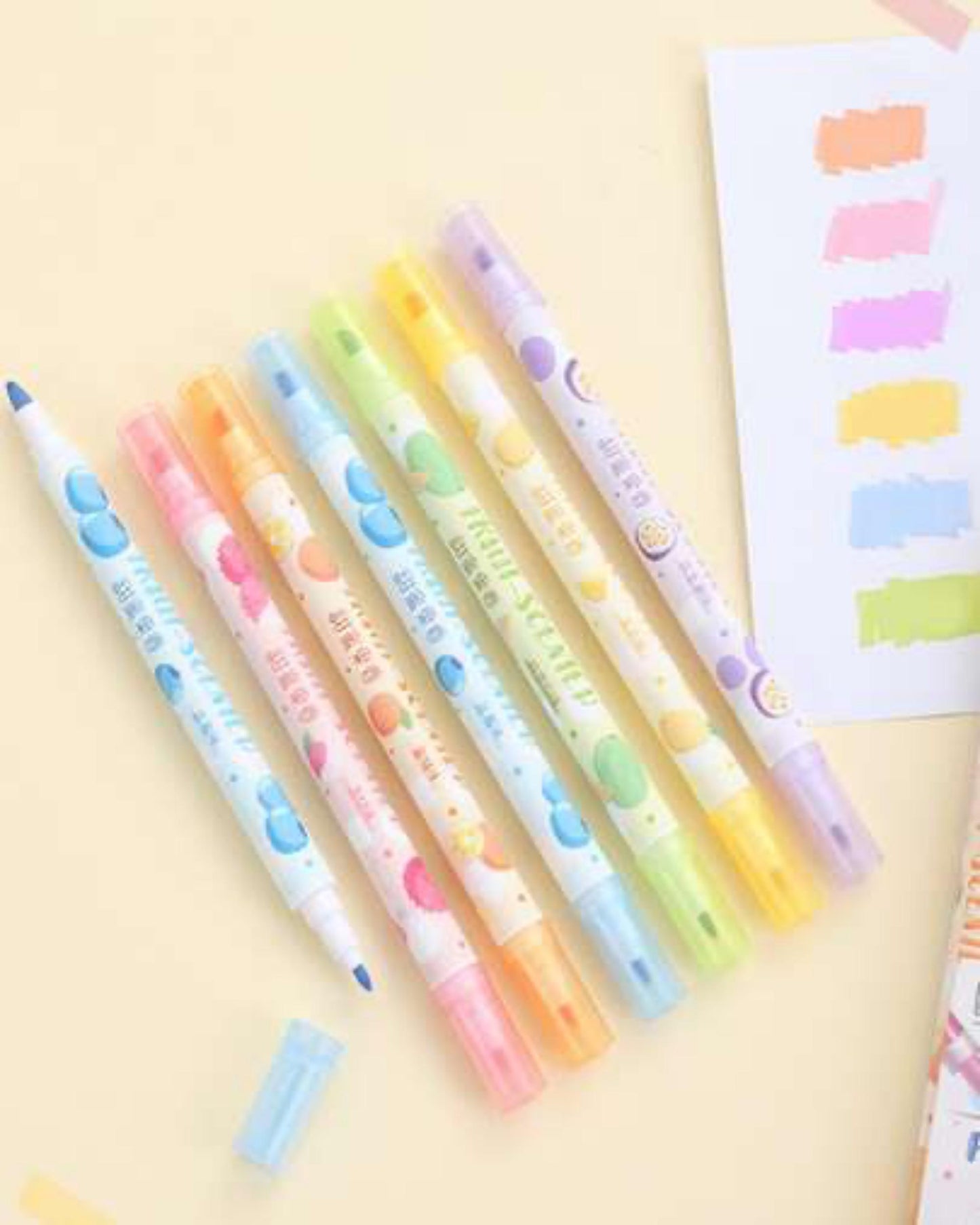 طقم أقلام هايلايتر 6 لون - برائحة الفواكه