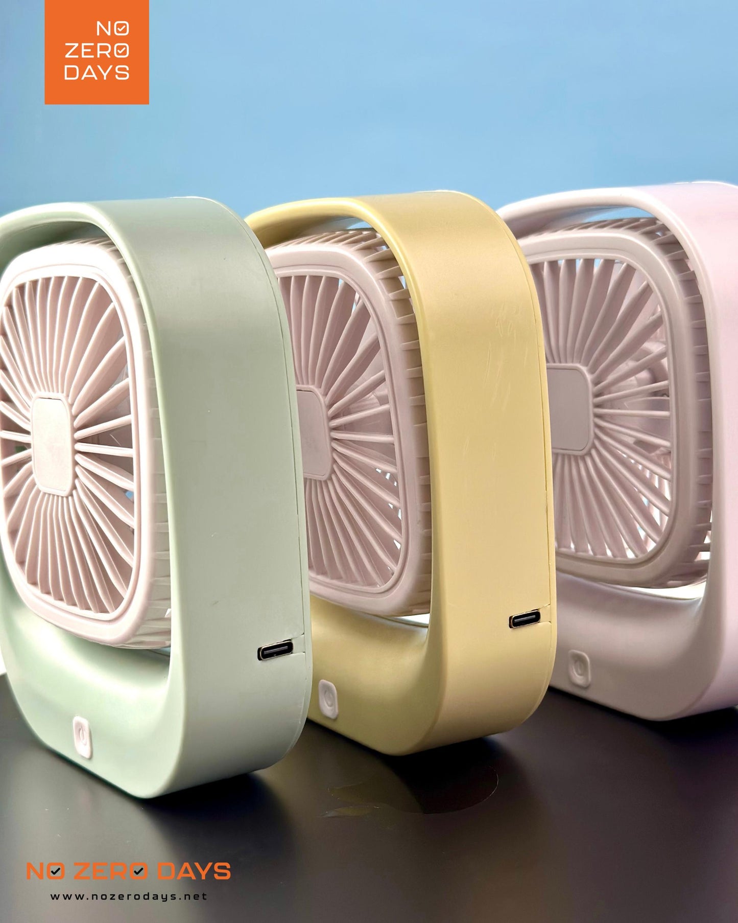 مروحة مكتب شحن 3 سرعات قابلة للدوران - أبيض