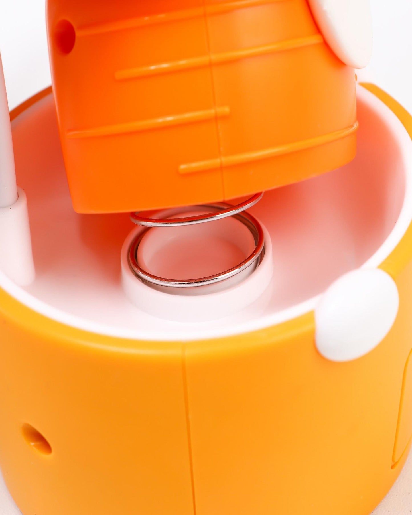 أباجورة ليد شحن شكل جزرة - أحمر