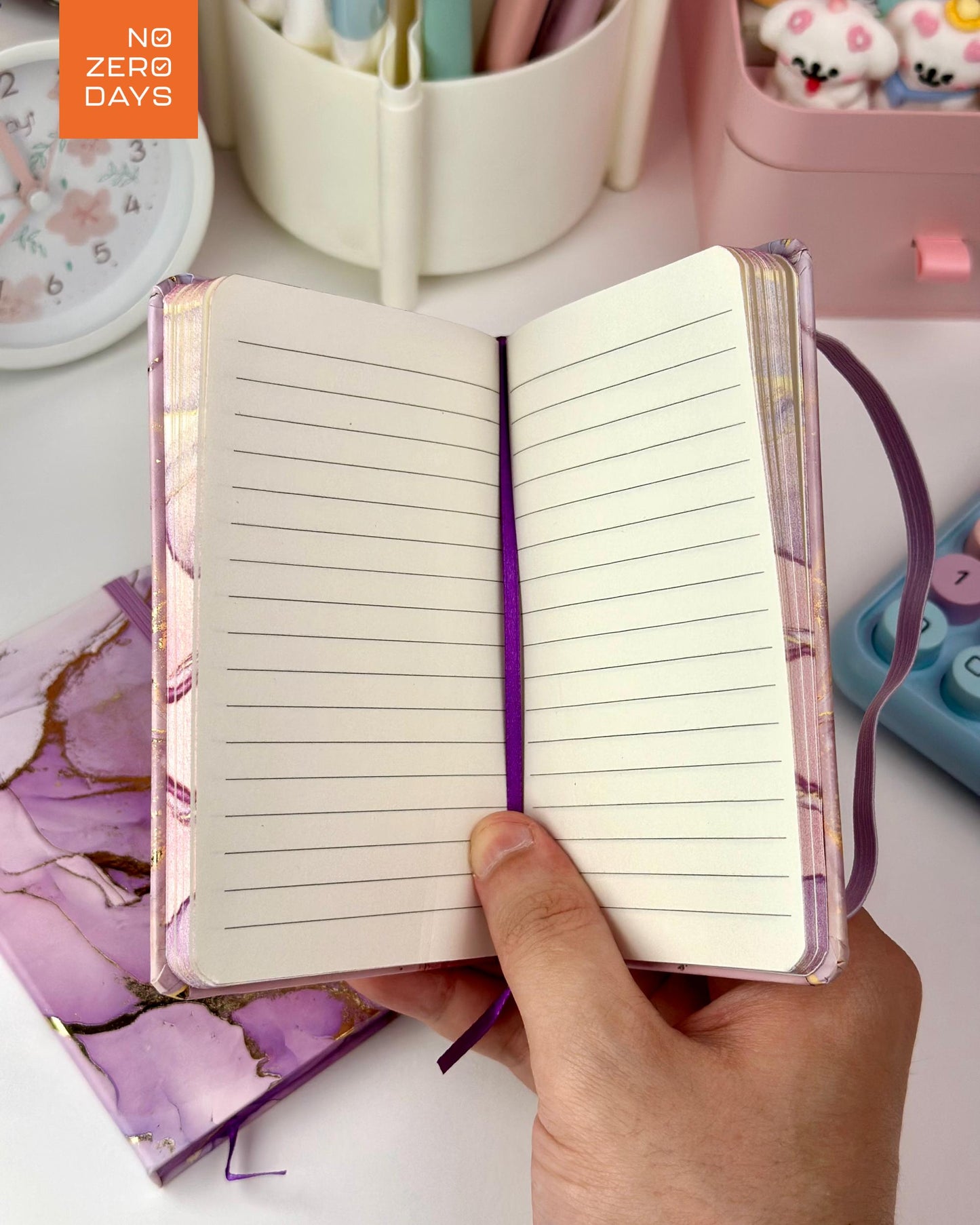 نوت بوك A6 بتصميم رخامي - بأستيك