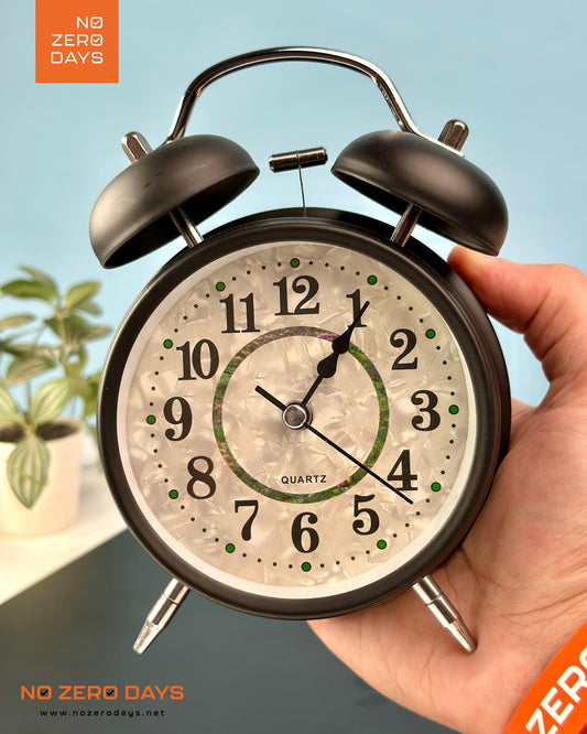 منبه معدني كلاسيك كبير - أسود