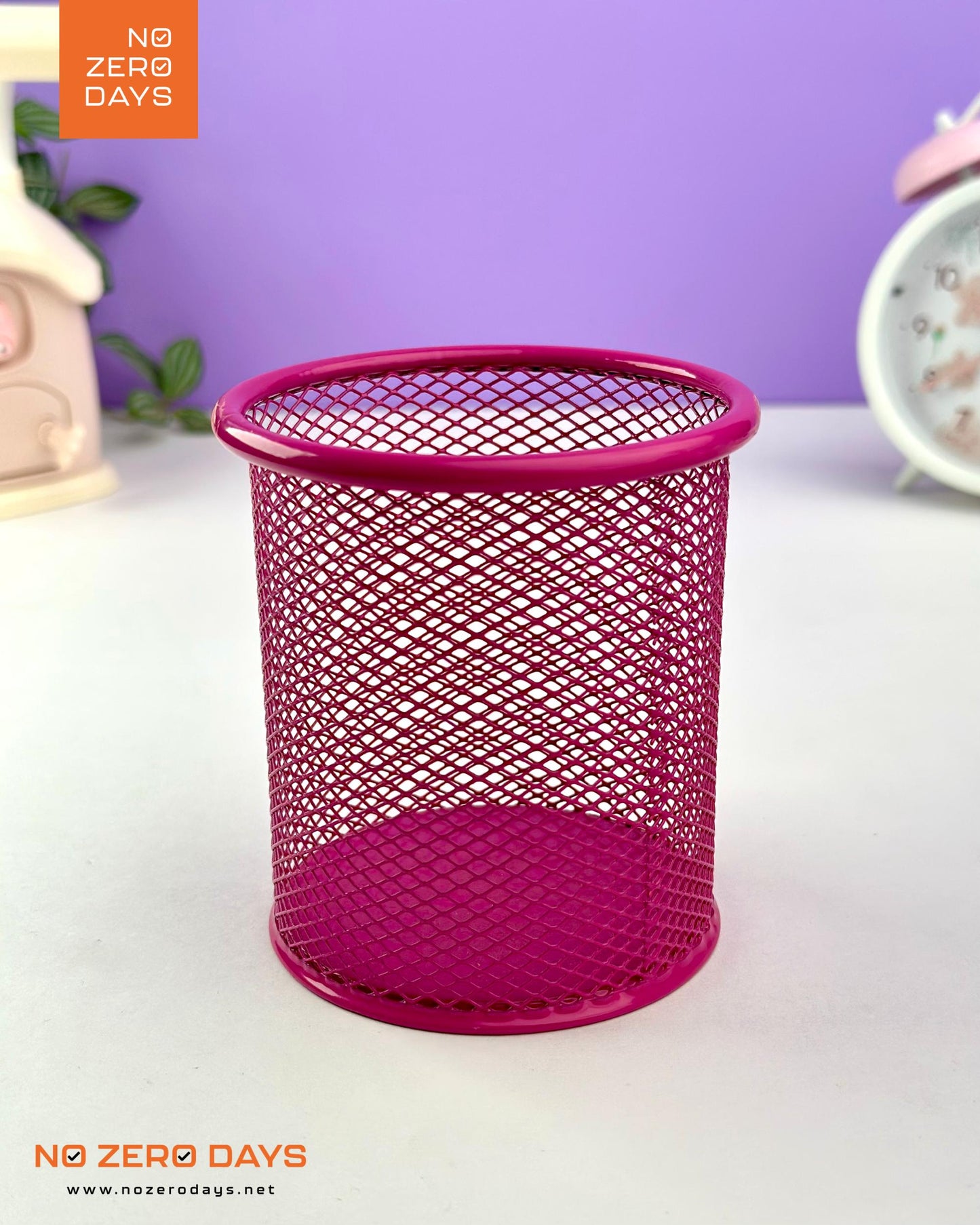 كوب أقلام معدن شبك دائري - بينك