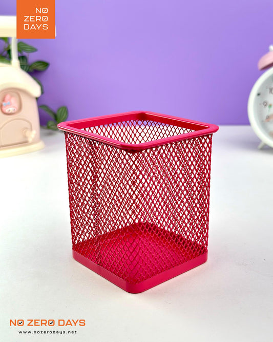 كوب أقلام معدن شبك مربع - بينك