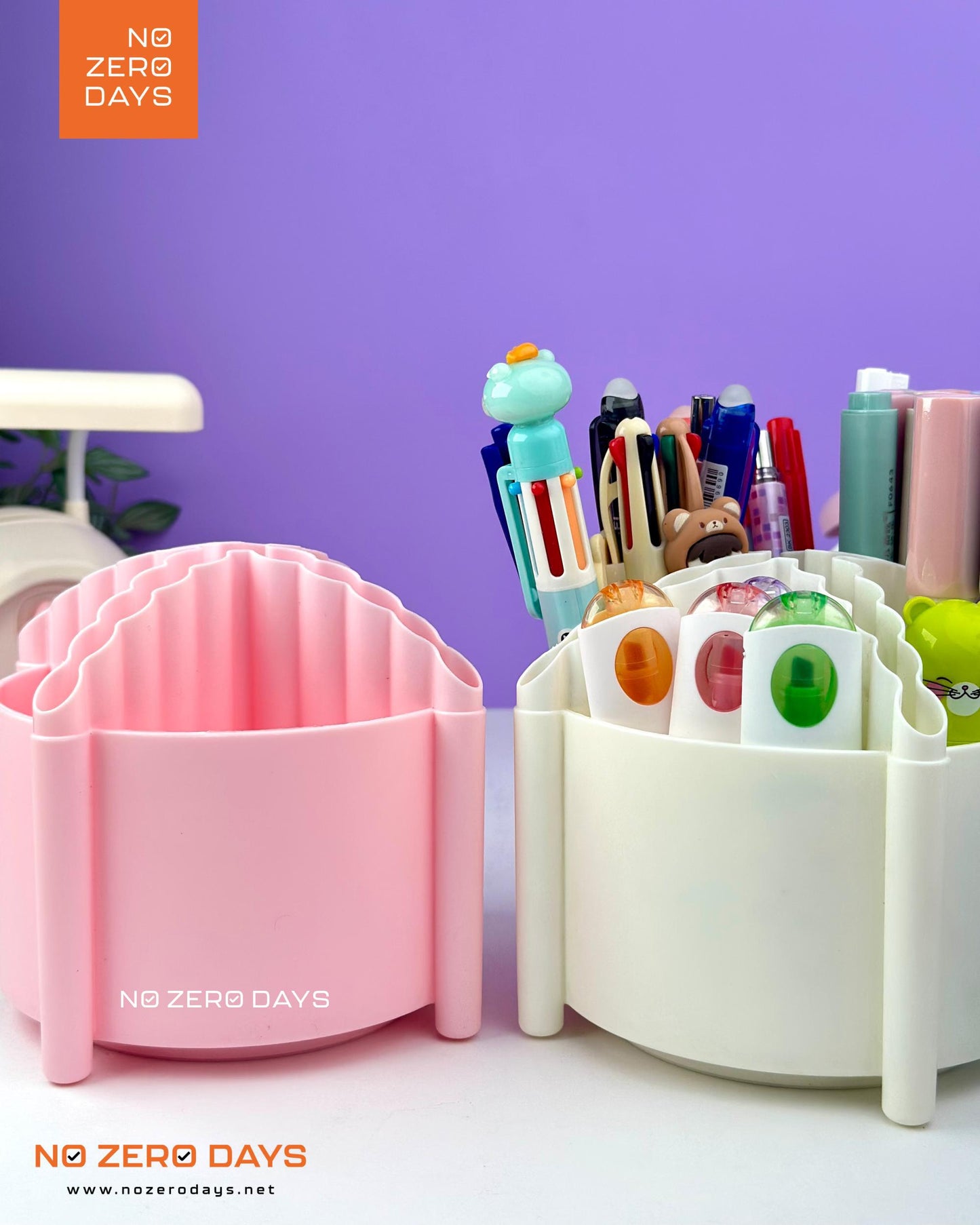 منظم أقلام 360 درجة M&G - بينك