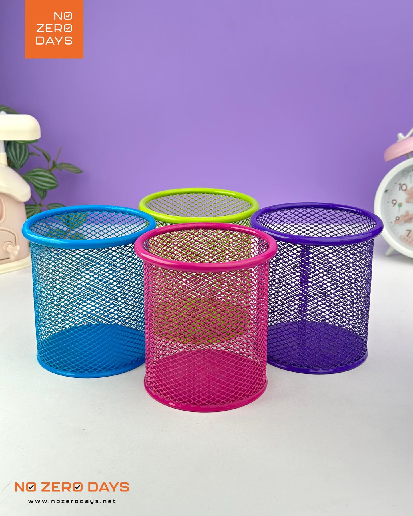 كوب أقلام معدن شبك دائري - بينك