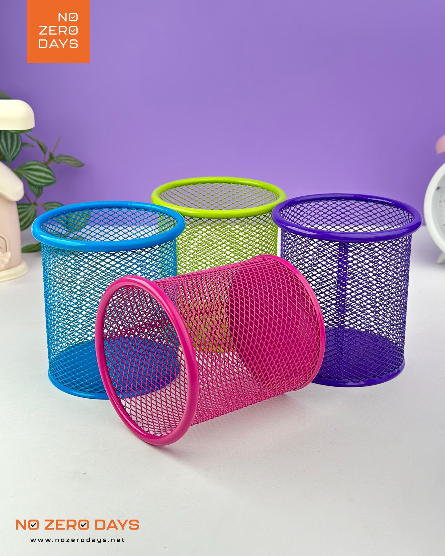 كوب أقلام معدن شبك دائري - أزرق