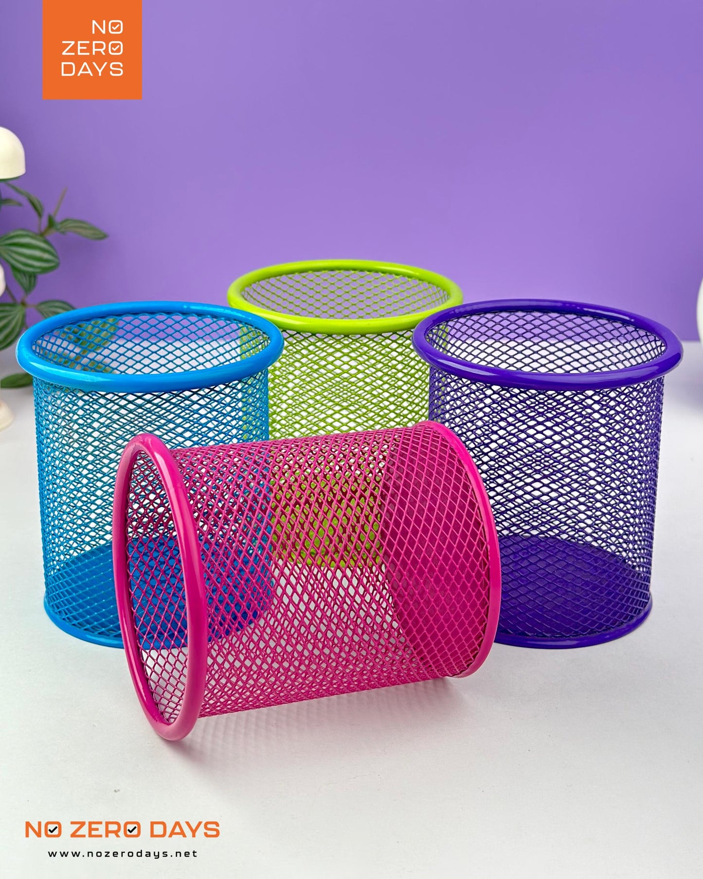 كوب أقلام معدن شبك دائري - أخضر