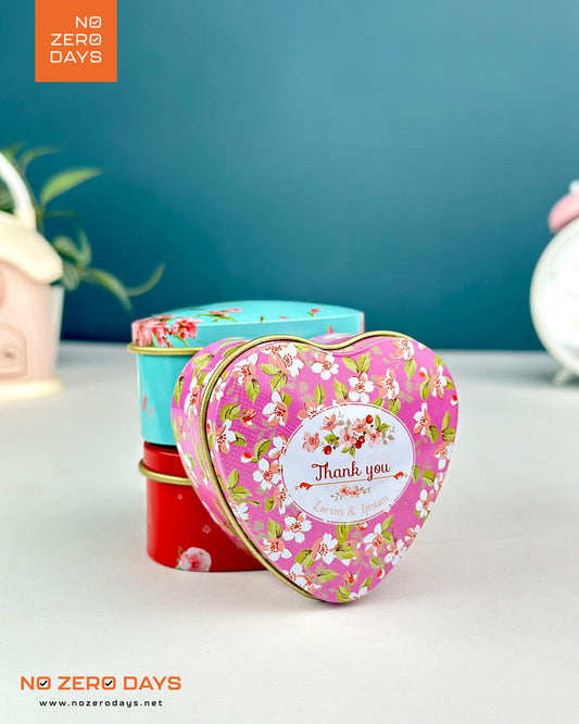 شمعة عطرية في علبة معدن شكل قلب - زهري