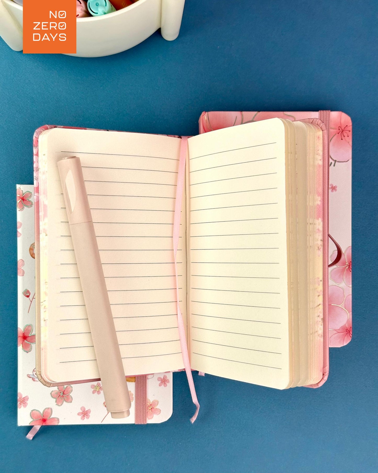 نوت بوك A6 هارد كفر - قطط