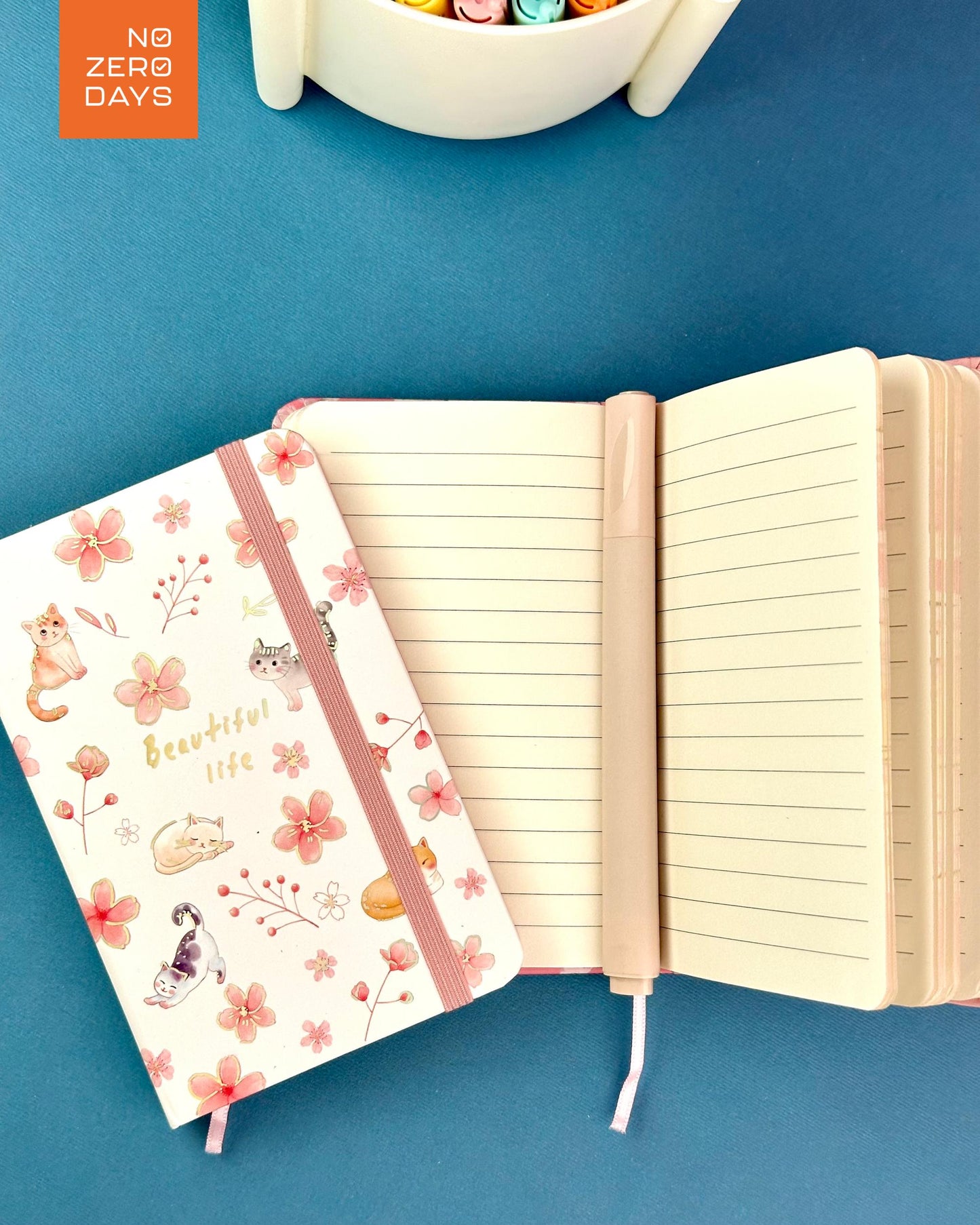 نوت بوك A6 هارد كفر - قطط