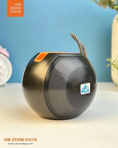 صب بلوتوث شحن بإضاءة ملونة وصوت قوي - أسود