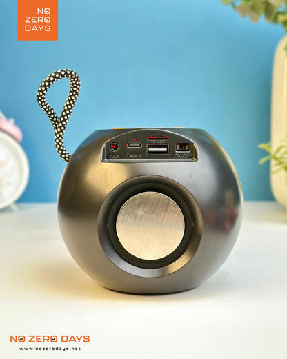 صب بلوتوث شحن بإضاءة ملونة وصوت قوي - أسود