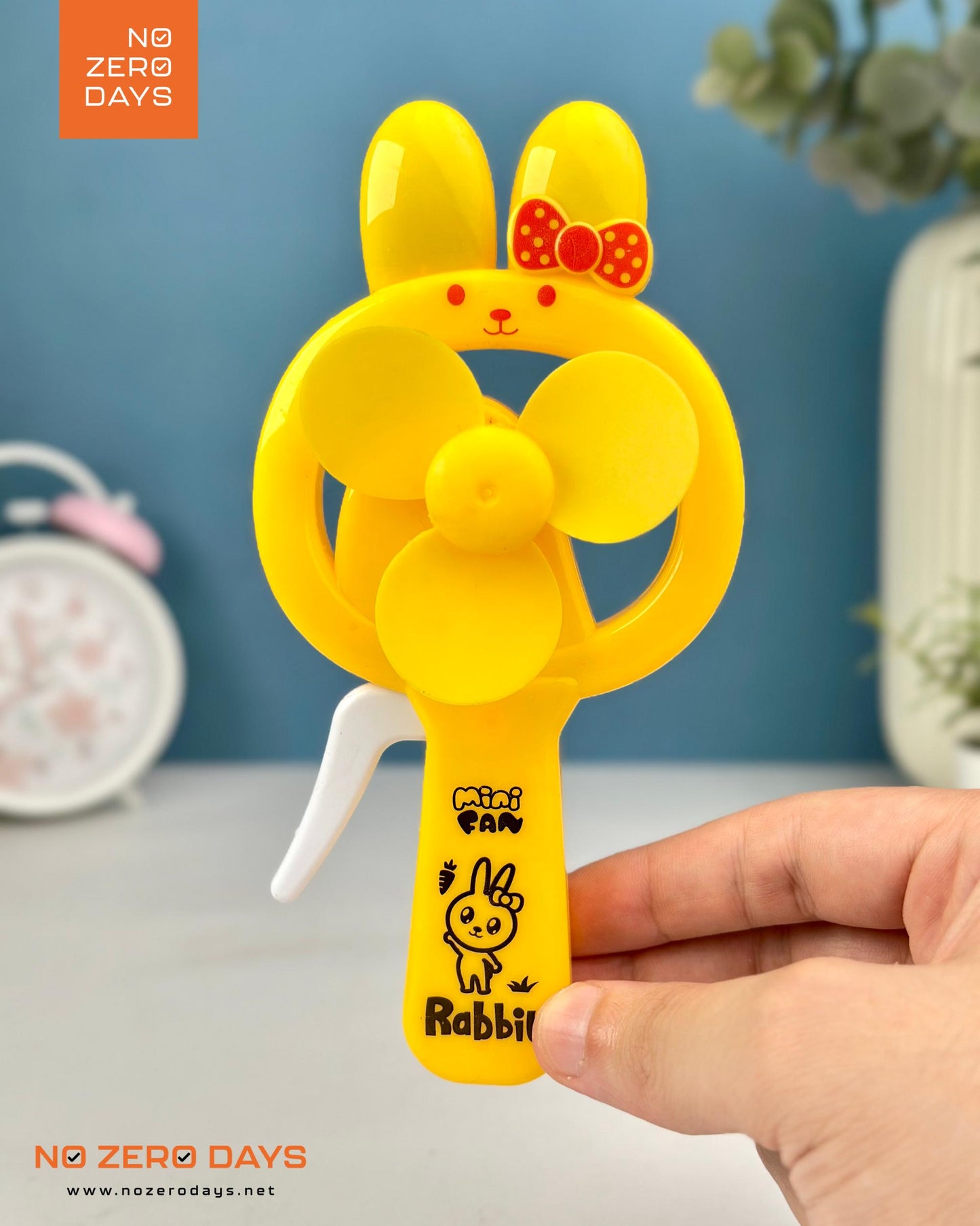 مروحة يد - أرنب