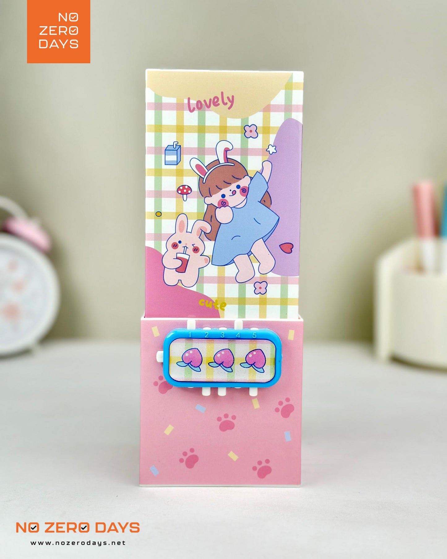 منظم مكتب بلاستيك بمراية وقفل