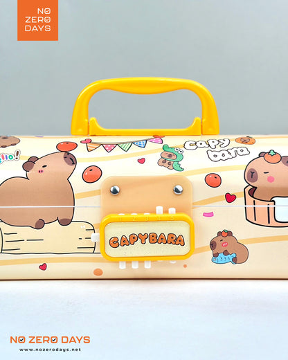 مقلمة بلاستيك بسبورة وقلم وقفل