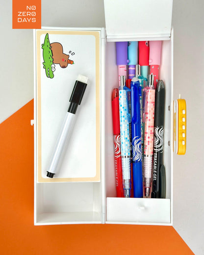 مقلمة بلاستيك بسبورة وقلم وقفل