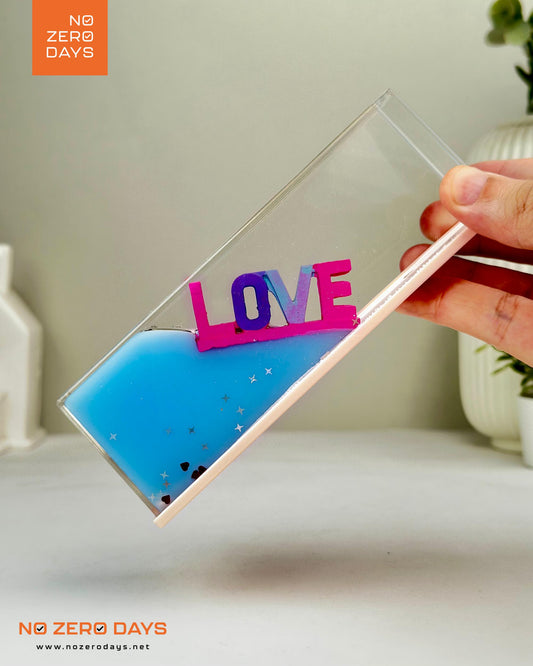 ديكور زجاجي Love لا تغرق - أزرق